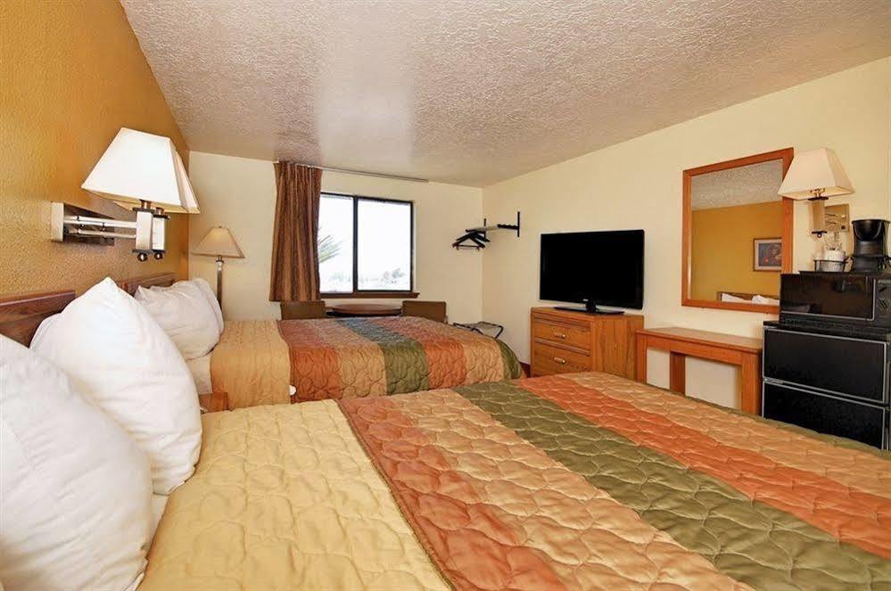 Super 8 By Wyndham Alamogordo - White Sands Exteriér fotografie